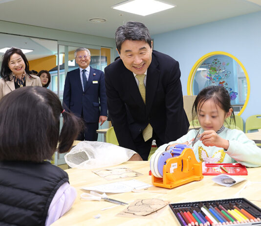 방과후+돌봄 ‘늘봄학교’ 본격 도입…학폭·교권 조치 강화 .. 초3·중1 책임교육학년제 도입…협동수업 제도로 고등교육 질적 제고
