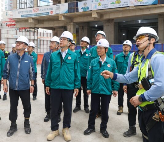 정부, 장마철 건설현장 안전·폭염 대비 현장점검.. 태풍 대응 확인…온열질환 예방 안전수칙 이행 당부