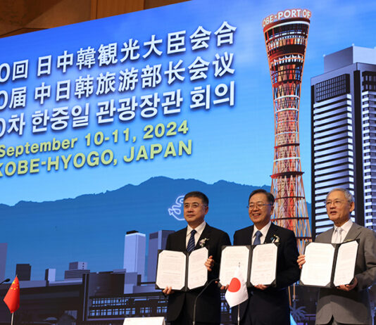 한·중·일 관광장관, ‘2030년까지 인적교류 4000만명 달성’ 협력 5년 만에 ‘3국 관광장관회의’ 개최…인적교류 확대 협력 공동선언문 채택