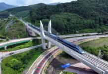 홈으로 뉴스 정책뉴스 콘텐츠 영역 공유열기 공감수 7 댓글수(클릭시 댓글로 이동) KTX-이음 중부내륙선 충주~문경 30일 개통…판교→문경까지 90분 연장 39.2㎞…판교~살미역·수안보온천역~연풍역~문경역 하루 8회 운행