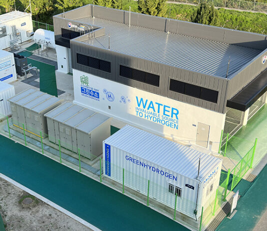 국내 최초 수력발전 생산 ‘그린수소’ 공급…성남정수장 ‘수전해 수소 생산시설’, 차량용 그린수소 본격 생산