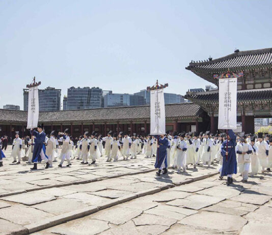 ‘궁중문화축전’서 조선시대 왕·왕비 생활 체험…25일부터 5월 3일까지 서울 5대궁과 종묘에서 진행